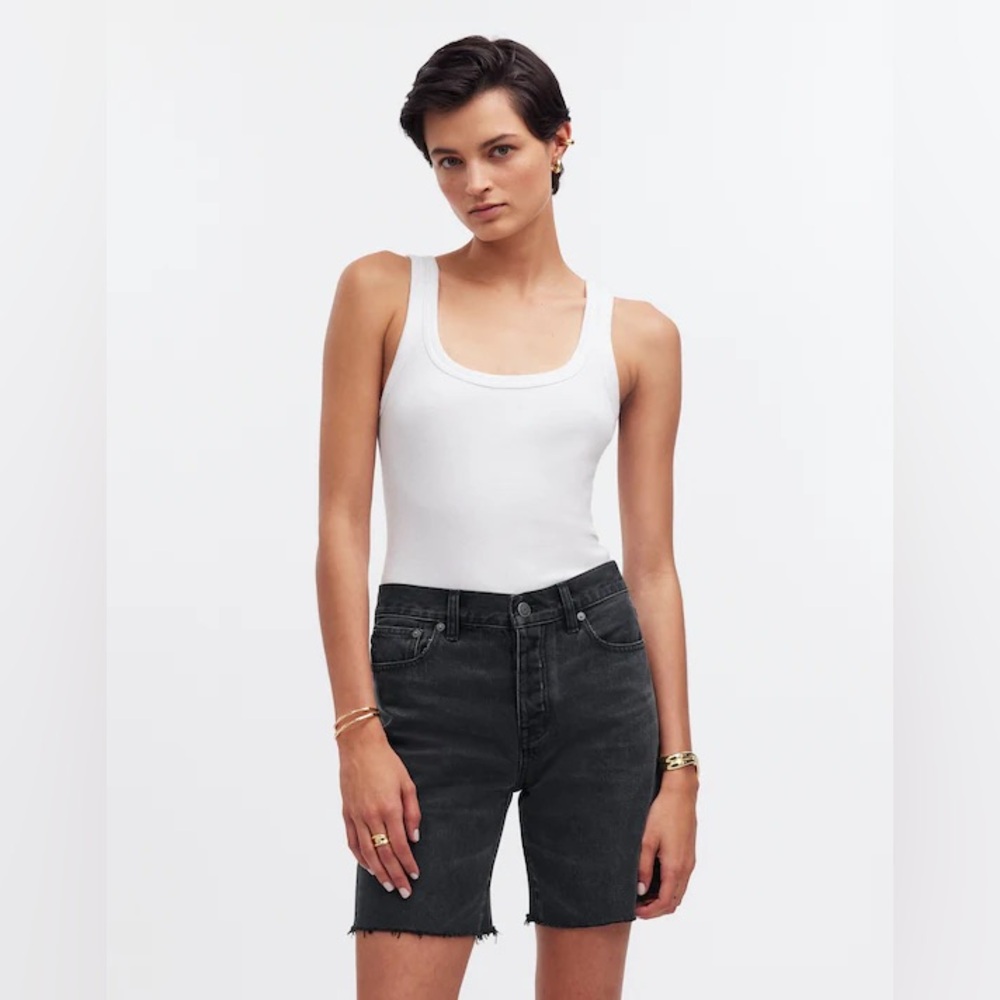 NWT Madewell Women's Black Long Denim Shorts in Kelm Wash - 25